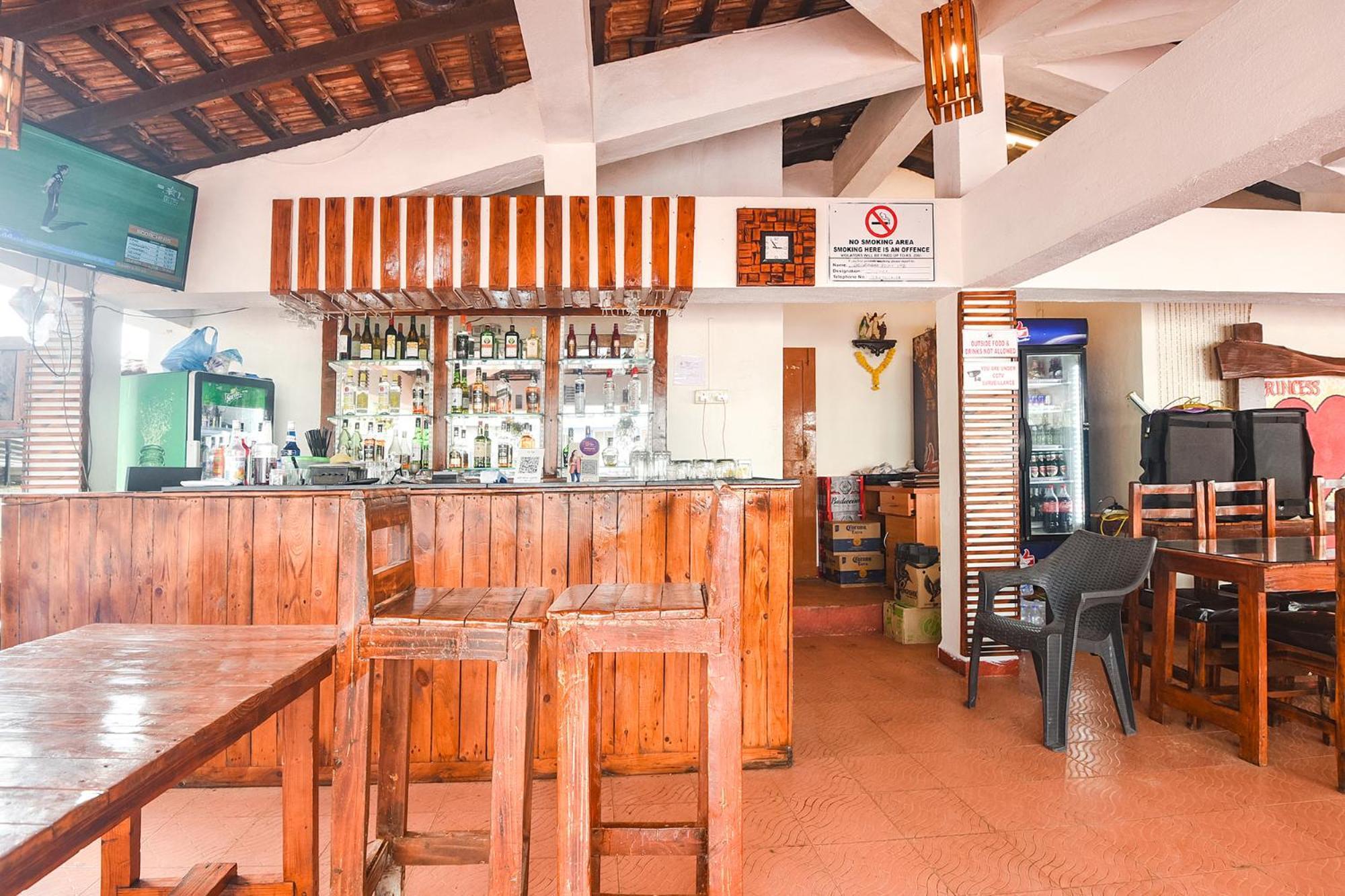 Hotel Fabhotel Grand Royal Palms - Nr 3*