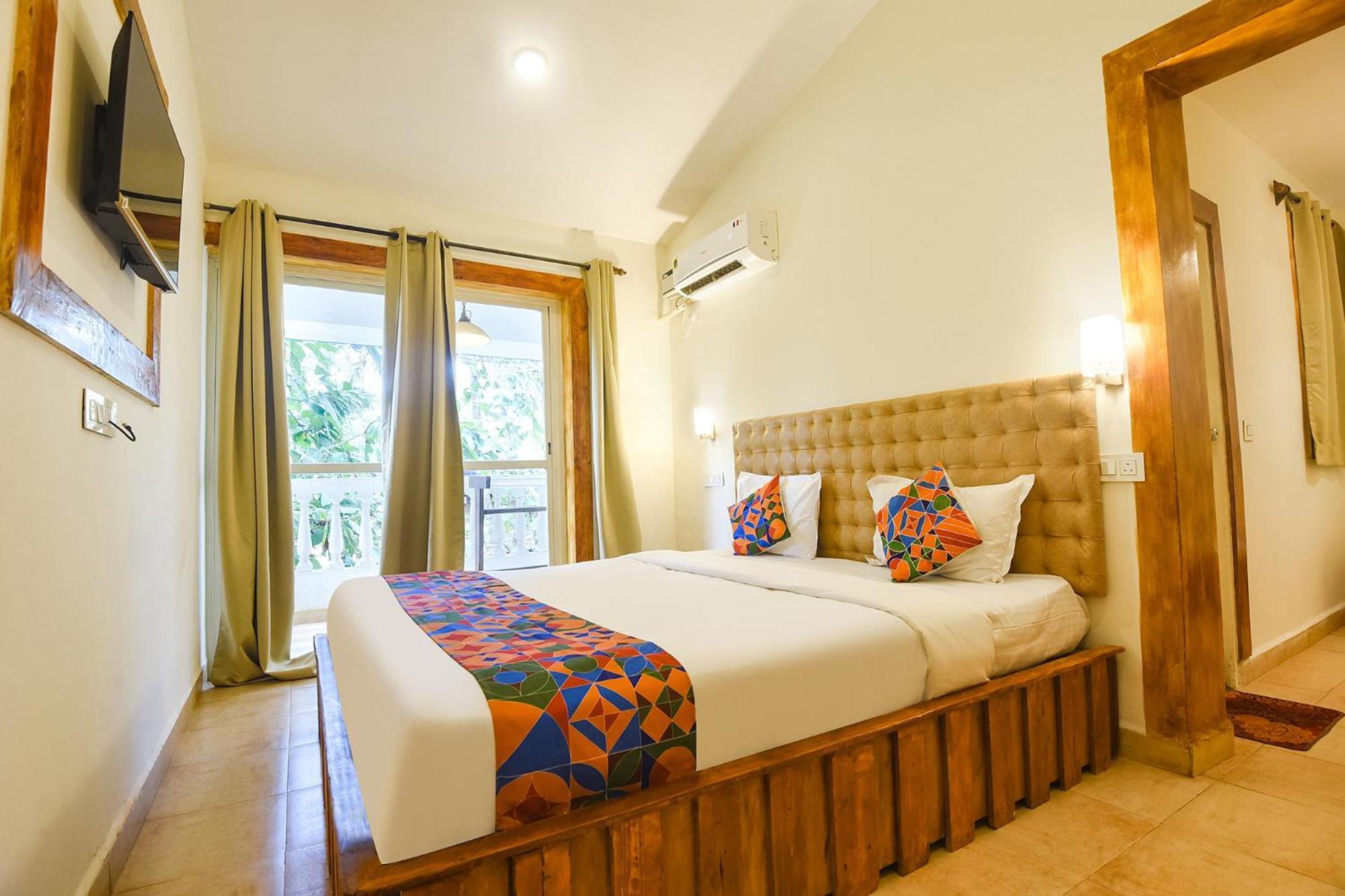 Fabhotel Grand Royal Palms - Nr Hotel 3*